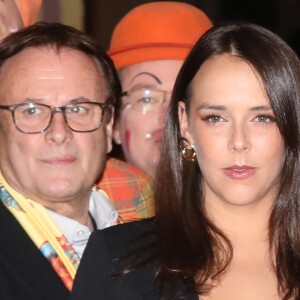 Pauline Ducruet était particulièrement sexy, très décolletée, aux côtés de sa mère la princesse Stéphanie de Monaco et sa soeur Camille Gottlieb lors de la représentation du 20 janvier 2018 au 42e Festival International du Cirque de Monte-Carlo, sous le chapiteau de Fontvieille. © Jean-Charles Vinaj/Pool Monaco/Bestimage