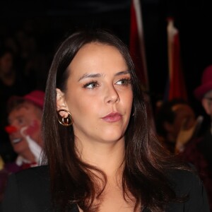 Pauline Ducruet était particulièrement sexy, très décolletée, aux côtés de sa mère la princesse Stéphanie de Monaco et sa soeur Camille Gottlieb lors de la représentation du 20 janvier 2018 au 42e Festival International du Cirque de Monte-Carlo, sous le chapiteau de Fontvieille. © Jean-Charles Vinaj/Pool Monaco/Bestimage