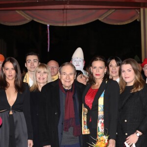 Pauline Ducruet était particulièrement sexy, très décolletée, aux côtés de sa mère la princesse Stéphanie de Monaco et sa soeur Camille Gottlieb lors de la représentation du 20 janvier 2018 au 42e Festival International du Cirque de Monte-Carlo, sous le chapiteau de Fontvieille. © Jean-Charles Vinaj/Pool Monaco/Bestimage