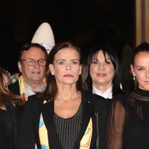 La princesse Stéphanie de Monaco était accompagnée de ses deux filles, Pauline Ducruet et Camille Gottlieb, le 19 janvier 2018 pour le 2e jour du 42e Festival International du Cirque de Monte-Carlo. © Jean-Charles Vinaj/Pool Monaco/Bestimage