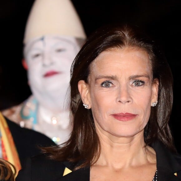 La princesse Stéphanie de Monaco était accompagnée de ses deux filles, Pauline Ducruet et Camille Gottlieb, le 19 janvier 2018 pour le 2e jour du 42e Festival International du Cirque de Monte-Carlo. © Jean-Charles Vinaj/Pool Monaco/Bestimage