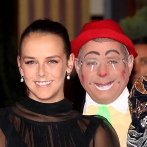 La princesse Stéphanie de Monaco était accompagnée de ses deux filles, Pauline Ducruet et Camille Gottlieb, le 19 janvier 2018 pour le 2e jour du 42e Festival International du Cirque de Monte-Carlo. © Jean-Charles Vinaj/Pool Monaco/Bestimage