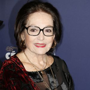 Nana Mouskouri - Photocall de la 42ème cérémonie des Cesar à la salle Pleyel à Paris, le 24 février 2017. © Christophe Aubert via Bestimage