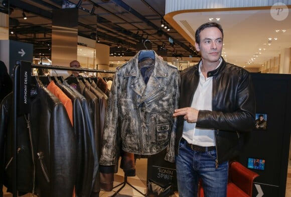 Exclusif - Lancement de la collection cuirs Anthony Delon 1985 en présence du créateur Anthony Delon au Pop-Up Store "Anthony Delon 1985" du Printemps Haussmann à Paris, le 19 janvier 2018. © Philippe Doignon/Bestimage