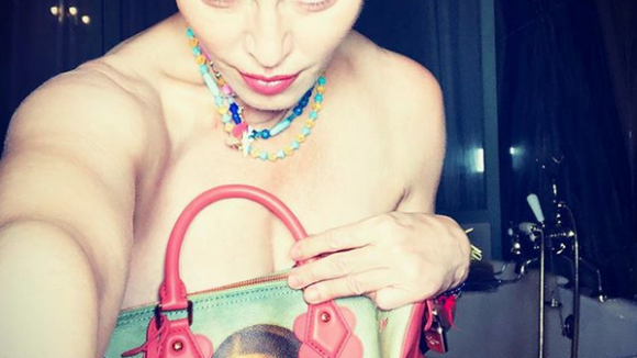 Madonna : Topless contre Mona Lisa, elle embrase la Toile