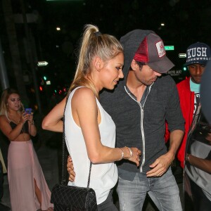 Enrique Iglesias et Anna Kournikova à Los Angeles. Juillet 2016.