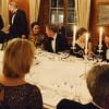 La duchesse Catherine de Cambridge en conversation avec l'ambassadeur David Cairns lors d'un dîner officiel à l'ambassade de Grande-Bretagne à Stockholm dans le cadre de sa visite officielle avec le prince William, le 30 janvier 2018.