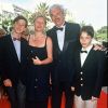Daniel Toscan du Plantier et sa femme Sophie avec leurs fils Carlo et Pierre à Cannes 1994.