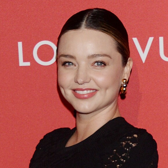 Miranda Kerr au vernissage de l'exposition 'Jasper Johns: Something Resembling Truth', en association avec Louis Vuitton, au musée The Broad. Los Angeles, le 8 février 2018.