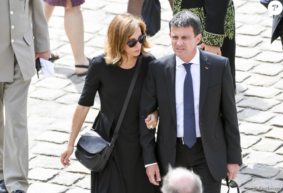 Manuel Valls et sa femme Anne Gravoin - Hommage national à Simone Veil dans la cour d&#039;Honneur des Invalides à Paris, France, le 5 juillet 2017.
