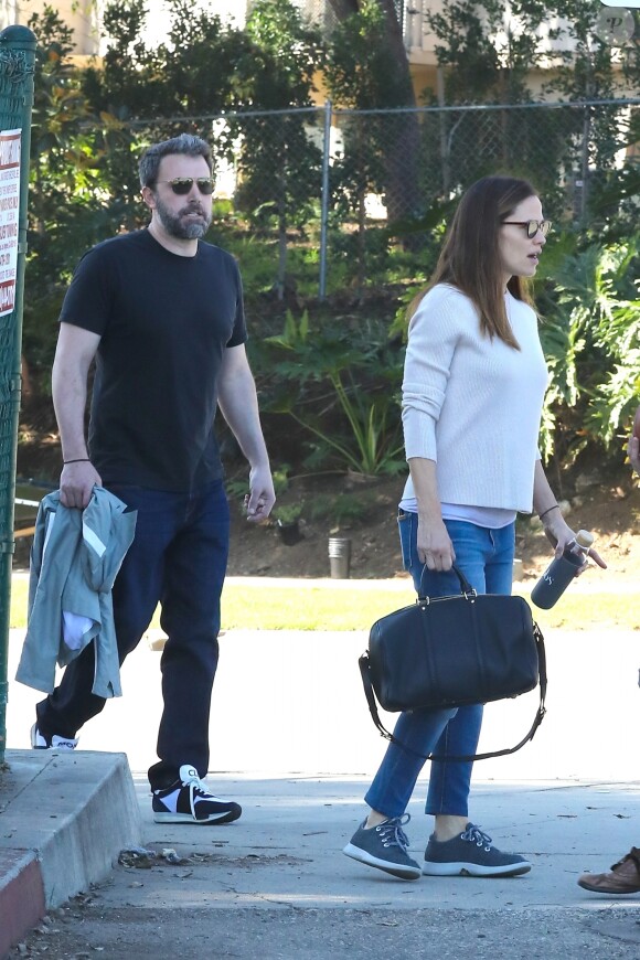 Ben Affleck et Jennifer Garner récemment séparés se retrouvent pour assister au match de basket de leur fils Samuel à Brentwood le 3 février 2018.