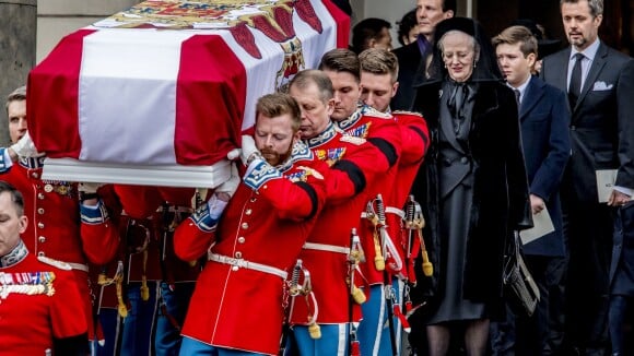 Obsèques du prince Henrik de Danemark : L'adieu du clan, le chagrin de Margrethe