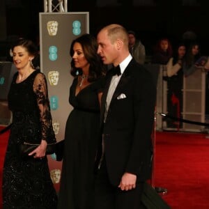 Kate Middleton (enceinte) et le prince William à la 71ème cérémonie des British Academy Film Awards (BAFTA) au Royal Abert Hall à Londres, le 18 février 2018.