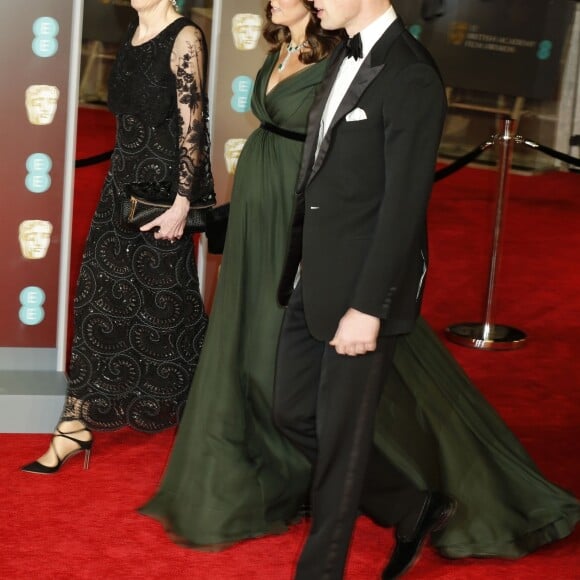 Kate Middleton (enceinte) et le prince William à la 71ème cérémonie des British Academy Film Awards (BAFTA) au Royal Abert Hall à Londres, le 18 février 2018.