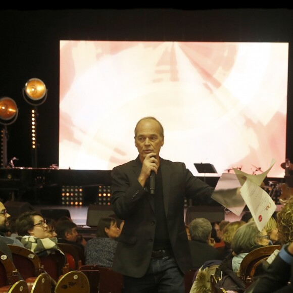 Exclusif - Raphaël Mezrahi et Laurent Baffie - 5e édition de "La Nuit de la Déprime" aux Folies Bergère à Paris le 12 février 2018. © Alain Guizard/Bestimage