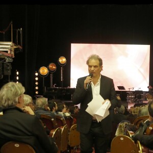 Exclusif - Raphaël Mezrahi et Laurent Baffie - 5e édition de "La Nuit de la Déprime" aux Folies Bergère à Paris le 12 février 2018. © Alain Guizard/Bestimage