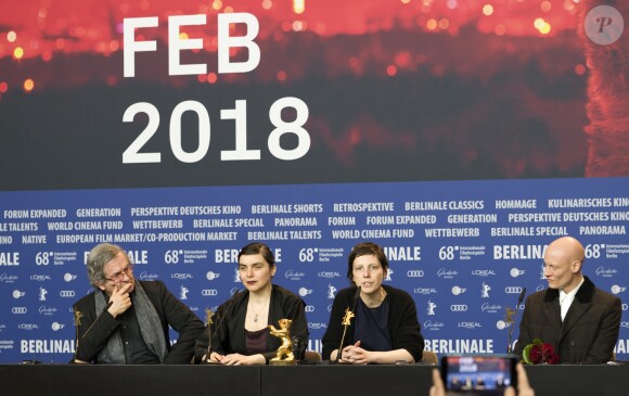 Philippe Avril, Bianca Oana, Adina Pintilie (Ours d'or du meilleur film pour "Touch me not") - Conférence de presse après la cérémonie de clôture du 68ème Festival du Film de Berlin, La Berlinale. Le 24 février 2018