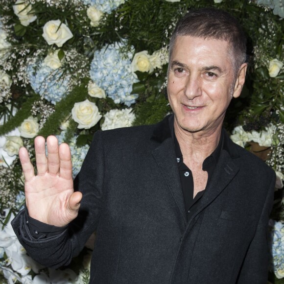 Etienne Daho - Photocall de la 16e soirée Sidaction dans la salle de réception du Pavillon d'Armenonville à Paris, le 26 janvier 2018. © Olivier Borde/Bestimage