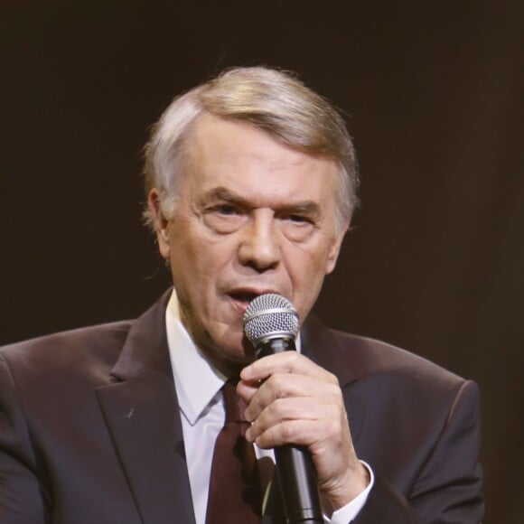 Prix Spécial de la SACEM pour Salvatore Adamo - Remise des Prix Sacem 2017 à la salle Pleyel à Paris, le 27 novembre 2017. © Marc Ausset-Lacroix/Bestimage