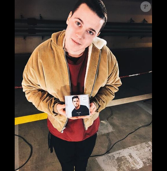 Felix Jaehn pose avec son premier album, I, sur Instagram, le 16 février 2018