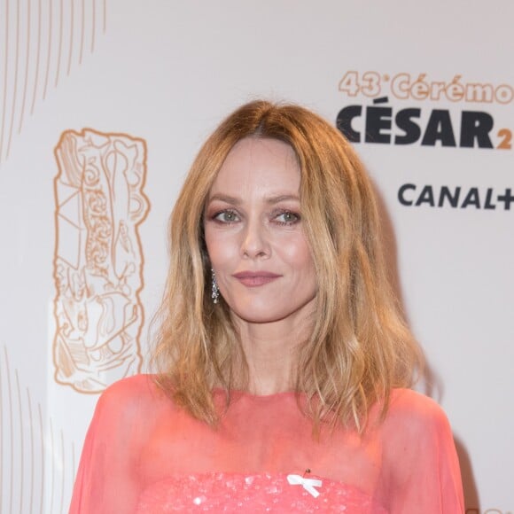 Vanessa Paradis (porte le ruban maintenant on agit) - Photocall de la 43ème cérémonie des Cesar à la salle Pleyel à Paris, le 02 mars 2018. © Dominique Jacovides - Olivier Borde / Bestimage