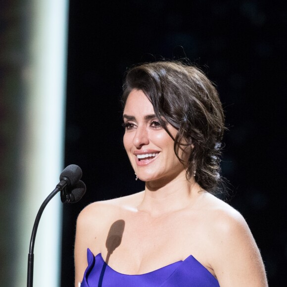Penélope Cruz (Cesar d'honneur) - 43e cérémonie des Cesar à la salle Pleyel à Paris, le 2 mars 2018. © Dominique Jacovides - Olivier Borde / Bestimage