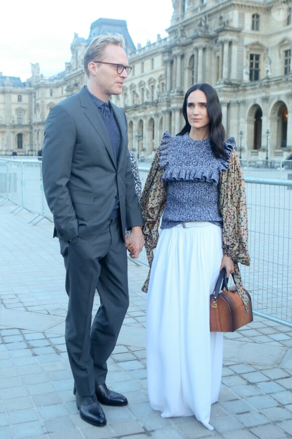 Jennifer Connelly et son mari Paul Bettany - Défilé Louis Vuitton collection automne-hiver 2018/2019 au Musée du Louvre. Paris, le 6 mars 2018. © CVS / Veeren / Bestimage