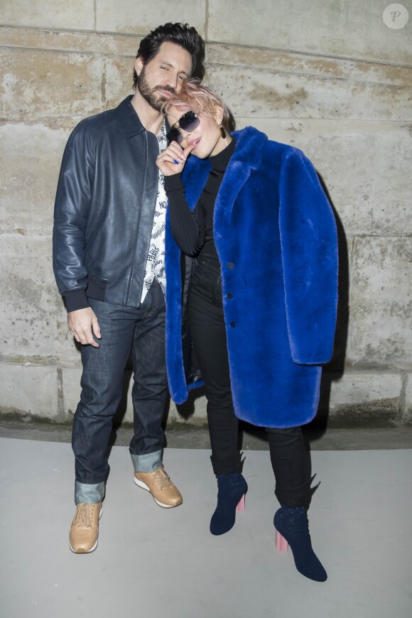 Edgar Ramirez et Noomi Rapace - Défilé Louis Vuitton collection automne-hiver 2018/2019 au Musée du Louvre. Paris, le 6 mars 2018. © Olivier Borde / Bestimage
