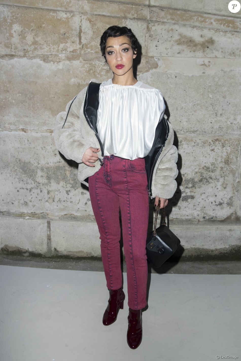 Ruth Negga - Défilé Louis Vuitton collection automne-hiver 2018/2019 au