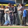 Kim Kardashian participe à un match de softball en famille à Los Angeles, le 6 mars 2018.