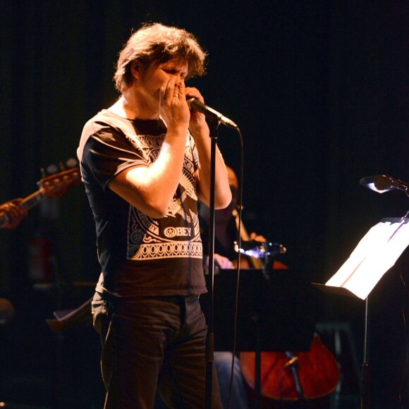 Plusieurs artistes, dont Bertrand Cantat, ont rendu un nouvel hommage à Alain Bashung avec le spectacle "Dernieres nouvelles de Frau Major" au 104, à Paris, les 29 et 30 mars 2013.