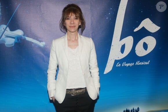 Virginie Lemoine au photocall du spectacle "Bô, le voyage musical" au théâtre du 13ème Art à Paris, le 8 mars 2018. © CVS/Bestimage