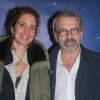 Philippe Torreton et sa femme Elsa Boublil au photocall du spectacle "Bô, le voyage musical" au théâtre du 13ème Art à Paris, le 8 mars 2018. © CVS/Bestimage