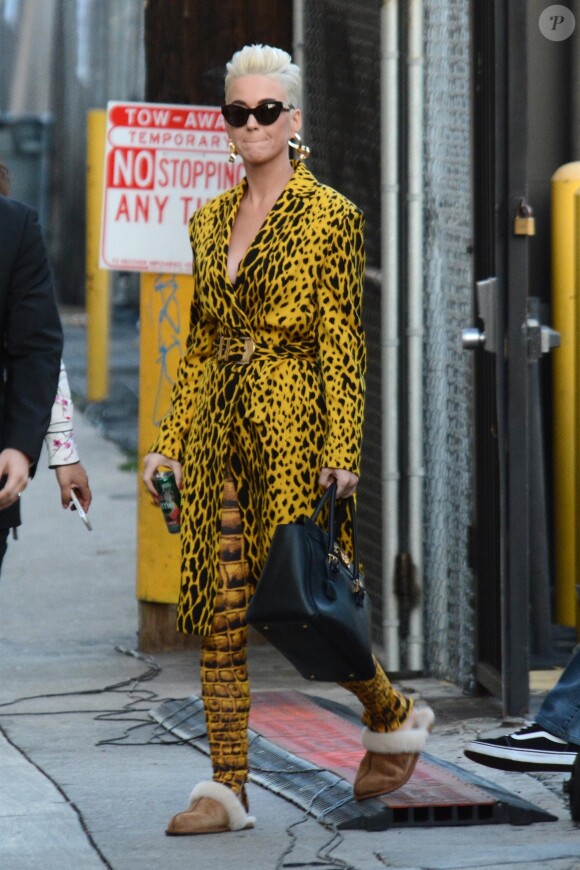 Katy Perry arrive dans les studios de l'émission "Jimmy Kimmel Live!" à Hollywood, le 5 mars 2018.