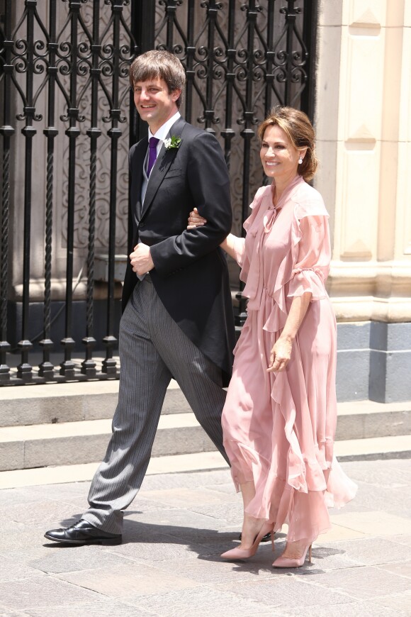 Le prince Ernst August Jr de Hanovre et Elizabeth Foy Vasquez, mère d'Alessandra de Osma, au mariage de son frère le prince Christian de Hanovre et d'Alessandra de Osma le 16 mars 2018 à Lima au Pérou.