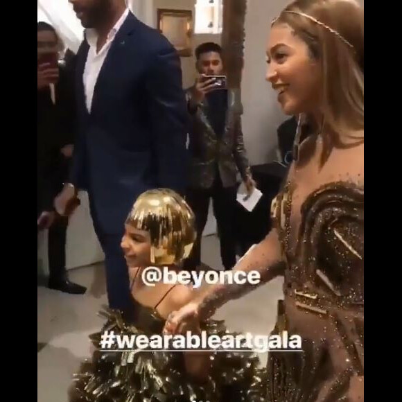 Beyoncé et sa fille Blue Ivy à la soirée Wearable Art Gala, samedi 17 mars à Los Angeles