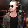 Macaulay Culkin est en concert avec son nouveau groupe "Pizza Underground" au magasin "Moscot Eyeglass" a New York. Le 23 janvier 2014
