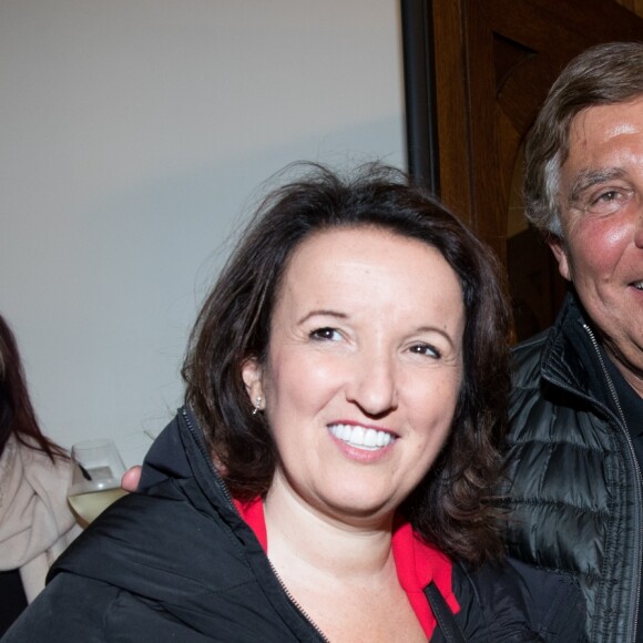 Jean-Pierre Foucault et Anne Roumanoff lors du gala de la Chaine de l'espoir au théâtre de la Tour Eiffel à Paris, France, le 26 mars 2018. Les recettes collectées (les bénéfices de la soirée) seront reversées à l'association La Chaîne de l'Espoir pour redonner vie et sourire à des enfants malades du bout du monde. © Cyril Moreau/Bestimage