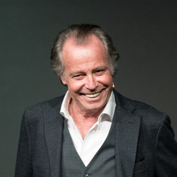 Michel Leeb lors du gala de la Chaine de l'espoir au théâtre de la Tour Eiffel à Paris, France, le 26 mars 2018. Les recettes collectées (les bénéfices de la soirée) seront reversées à l'association La Chaîne de l'Espoir pour redonner vie et sourire à des enfants malades du bout du monde. © Cyril Moreau/Bestimage