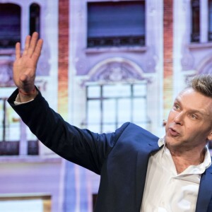 L'humoriste Jeanfi Janssens (Jean-Philippe Janssens) lors du gala de la Chaine de l'espoir au théâtre de la Tour Eiffel à Paris, France, le 26 mars 2018. Les recettes collectées (les bénéfices de la soirée) seront reversées à l'association La Chaîne de l'Espoir pour redonner vie et sourire à des enfants malades du bout du monde. © Cyril Moreau/Bestimage