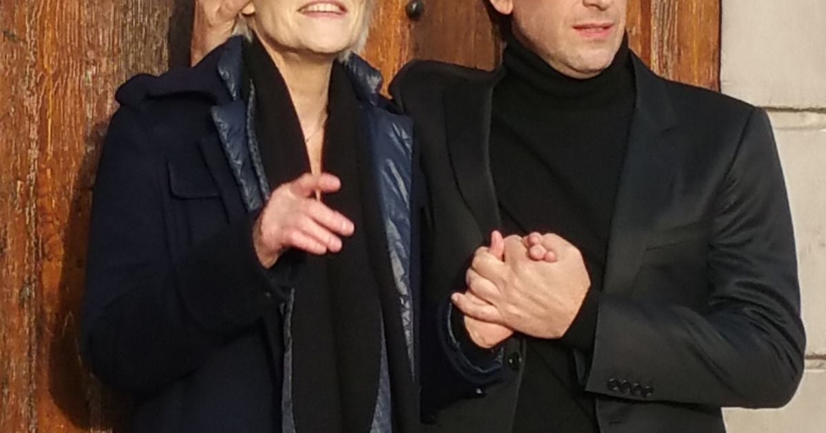 Exclusif - Françoise Hardy Et Son Fils Thomas Dutronc Se Baladent Le ...