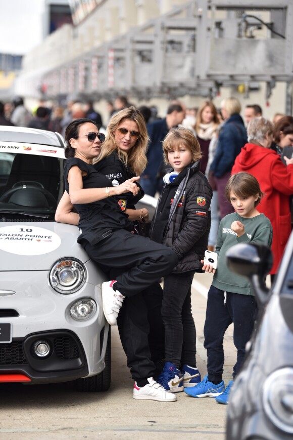 <span> Exclusif - Sandra Sisley, Sarah Lavoine et ses fils - Course "Talon Pointe by Abarth" au circuit Bugatti du Mans les 24 et 25 mars 2018.</span>