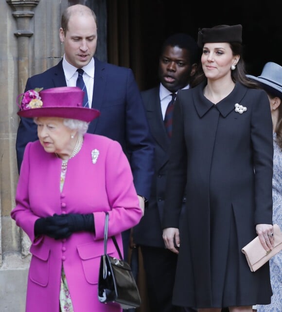 La reine Elisabeth II d'Angleterre, Catherine (Kate) Middleton enceinte, duchesse de Cambridge et le prince William, duc de Cambridge - La famille royale d'Angleterre célèbre le dimanche de Pâques dans la Chapelle Saint-Georges de Windsor le 31 mars 2018.