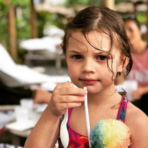 La fille cadette de Busy Philipps, Cricket (4 ans). Hawaï, mars 2018.