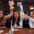  Kathryn Hahn, Kristen Bell, Mila Kunis, les 3 actrices de  Bad Moms 2
