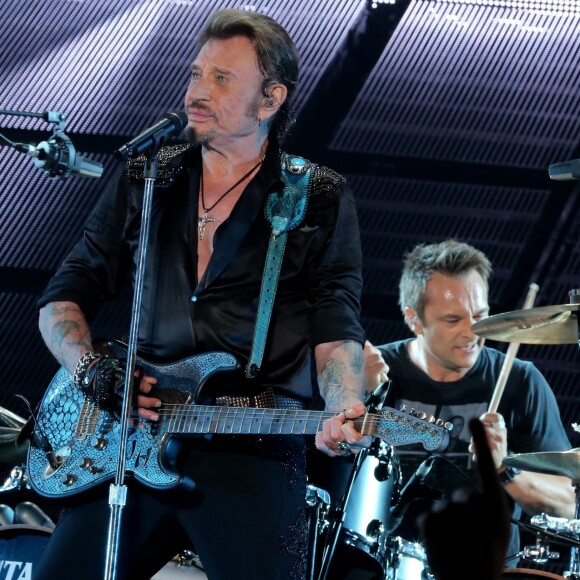 Exclusif - David Hallyday - Johnny Hallyday en duo pour son 2eme concert de la tournee "Born Rocker Tour" au POPB de Bercy a Paris. Le 15 juin 2013