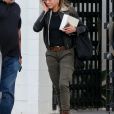 Jennifer Aniston à la sortie du salon de coiffure Balayage By Nancy Braun à Beverly Hills, le 5 avril 2018.