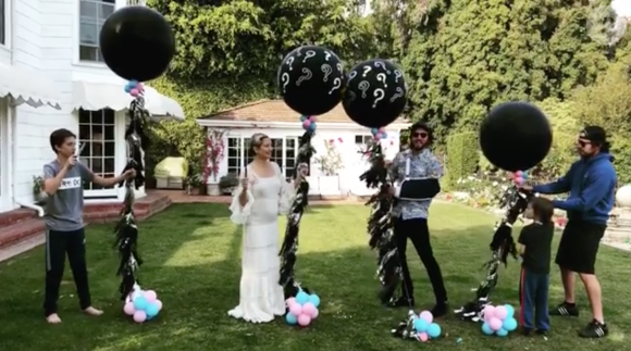 Kate Hudson révèle être enceinte et le sexe de son troisième enfant - Sur Instagram le 6 avril 2018.