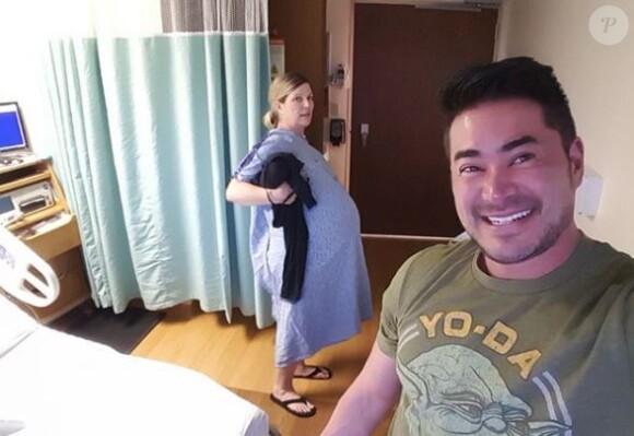 Thomas Beatie de "Secret Story 10" et sa femme Amber à l'hôpital, 7 avril 2018, Instagram