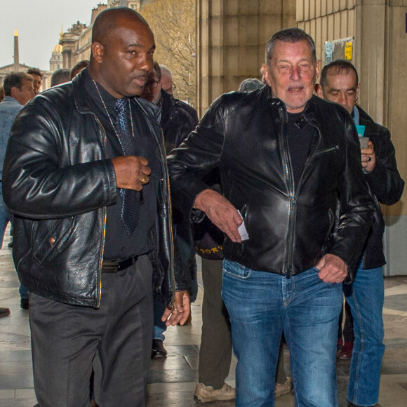 Jean-Claude Camus assiste à la messe mensuelle en la mémoire de Johnny Hallyday à l'église de la Madeleine à Paris le 9 avril 2018. © Pierre Perusseau / Bestimage